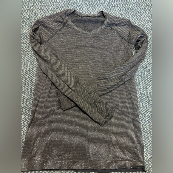 Lululemon swiftly long sleeve - Picture 1 of 4